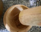 A picture of step 1 of Garlic mayonnaise.