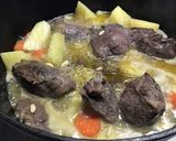 Foto del paso 2 de la receta Carrilleras de cerdo en Cocotte con cebolla caramelizada