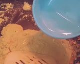 A picture of step 4 of Besan k laddu.