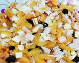 Foto del paso 3 de la receta: Empanadas tropicales de aniversario🥟🍇🍍🍑🍒🧀👍