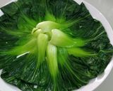 Foto langkah ke 4 dari resep Bok Choy Siram Kulit Ayam.