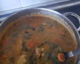 Foto del paso 6 de la receta: Potaje de garbanzos con merluza y mejillones