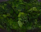 Foto langkah ke 1 dari resep Tumis Daun Pepaya Jepang.