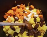 Kolbászos vajbableves recept fázis 3 fotója