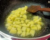 આલુ પાલક (Aloo Palak Recipe In Gujarati) રેસીપી સ્ટેપ2ફોટો