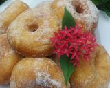 Foto langkah ke 5 dari resep Donat Gula Tanpa Telur.