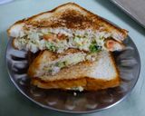 A picture of step 3 of Vegetable grilled sandwiches.