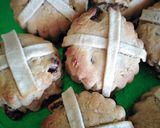 A picture of step 11 of Vickys Easter Hot Cross Scones, GF DF EF SF NF.