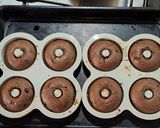 Foto del paso 3 de la receta: Donas horneadas con chips de chocolate