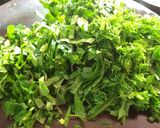 Hình bước làm 3 của món Canh trai nấu lá lốt xương xông