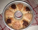 Foto langkah ke 7 dari resep Roti Sobek.