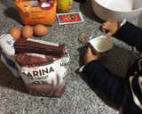 Foto del paso 1 de la receta: Magdalenas de yogur y chocolates