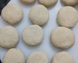A picture of step 3 of Veg aata patties rolls.