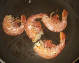 Foto del paso 3 de la receta: Merluza a la marinera