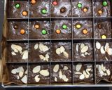 Foto langkah ke 4 dari resep Shiny Brownies - Sourdough Discard.