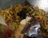 Foto langkah ke 8 dari resep Sambel Goreng Labu Siam.