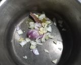 Foto langkah ke 2 dari resep Sup Jamur Kancing Sayur Daging.
