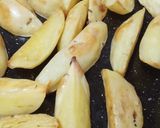 Foto del paso 4 de la receta: Mis papas al horno: crocantes por fuera y blanditas por dentro
