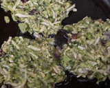 Foto del paso 3 de la receta: Mini tortillas de brócoli, apto Keto y deliciosas!