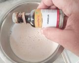 A picture of step 5 of Tiranga Kulfi.