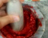 A picture of step 1 of (Hand made) Strawberry Samoothie🍓🍸.