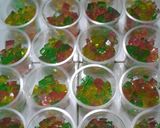 Foto langkah ke 5 dari resep Puding Mozaik Cup.