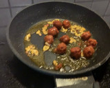 Foto del paso 2 de la receta: Guisantes, chistorra y huevo