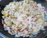 Foto del paso 8 de la receta: Pechuga de pollo con salsita y patatas😋🍴