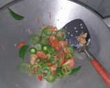 Foto langkah ke 3 dari resep Kikil pete pedas manis.