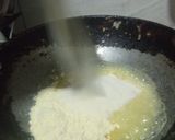 A picture of step 1 of Besan suji Mawa ladoo.