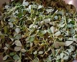 A picture of step 2 of Methi daal aloo.