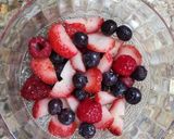 Foto del paso 1 de la receta: 🍧🫐🍓Postre fresco de ricota y frutos rojos, con semillas de sésamo y zapallo 🫐🍓🍧