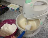 Foto del paso 4 de la receta: Torta esponjosa para el mate