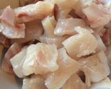 Fűszeres harcsaragu erdei gombával recept fázis 3 fotója