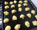 Foto del paso 7 de la receta: Bombas rellenas de dulce de leche y baño de chocolate