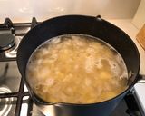 A picture of step 1 of Pea and pancetta pasta.