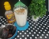 A picture of step 4 of Nutty milk &dates smoothie.