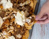 Hình bước làm 4 của món Nacho Heo Xé & Dứa Chua Ngọt - Pulled Pork & Caramelized Pineapple Nachos