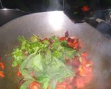 A picture of step 2 of Tomato Beetroot Soup.