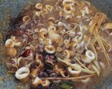 Foto langkah ke 2 dari resep Cumi Tumis Kecap.