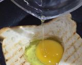 A picture of step 3 of Easy fried eggs.