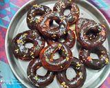 A picture of step 3 of Chocolate Colouful DONUTS.
