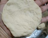 Foto langkah ke 4 dari resep Roti Arab "Khubz" isi Keju Pakai Teflon.