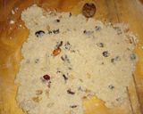 Foto del paso 4 de la receta: Galletitas de avena, coco y frutos secos
