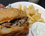 รูปขั้นตอนการทำที่ 6 ของ แฮมเบอร์เกอร์ หมูฉีก Pulled Pork