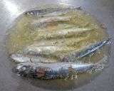 Foto langkah ke 1 dari resep Ikan pindang bumbu spaghetti.