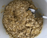 Foto del paso 2 de la receta: Galletas de avena y plátano en microondas