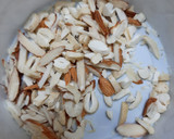 மாம்பழ வேர்க்கடலை ரோல்ஸ் ரெசிபி ஸ்டேப் 7 புகைப்படம்