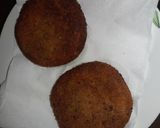 A picture of step 7 of Aloo tikki burger.