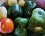A picture of step 1 of Aloo capsicum ki sabji.